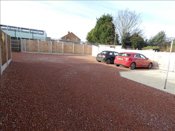 Smithfield Road - Picture 8