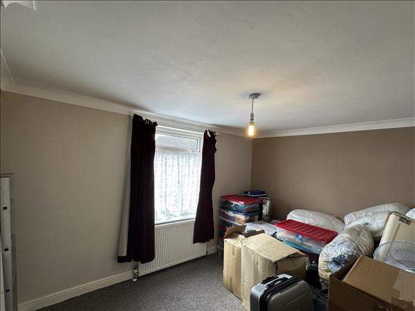 Queensway - Picture 12