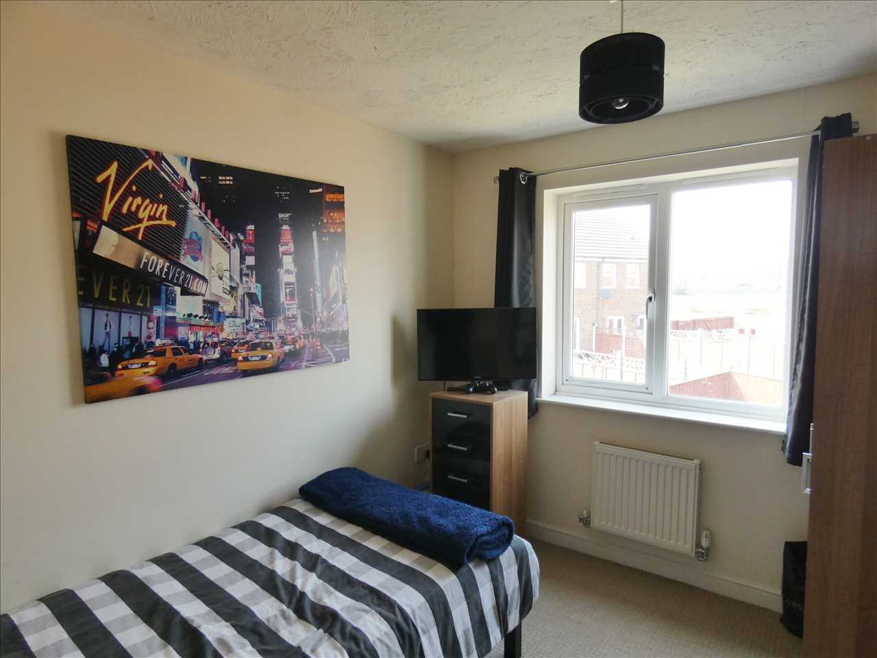 Woodcross Avenue - Picture 8