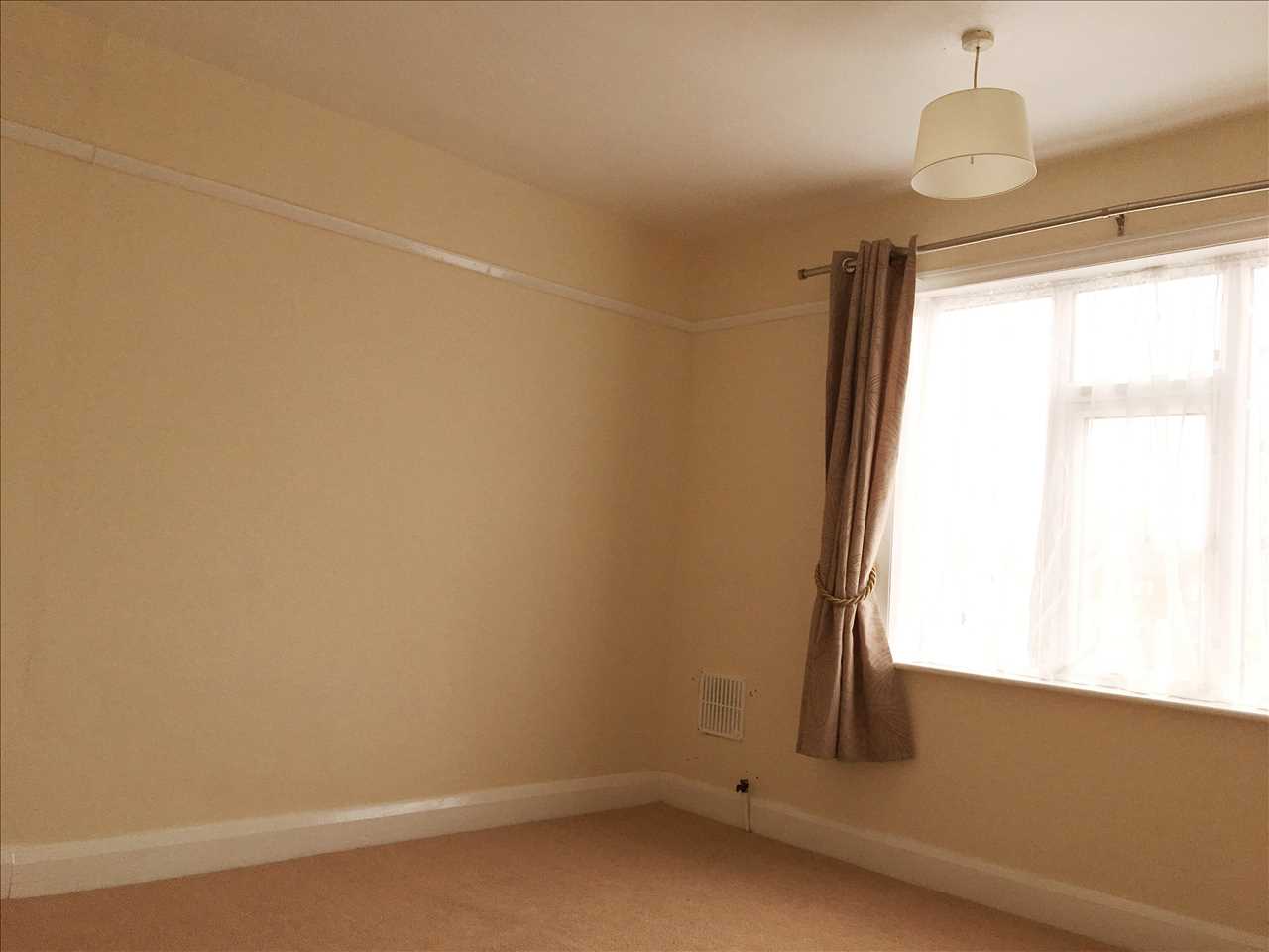 Warwick Road - Picture 4