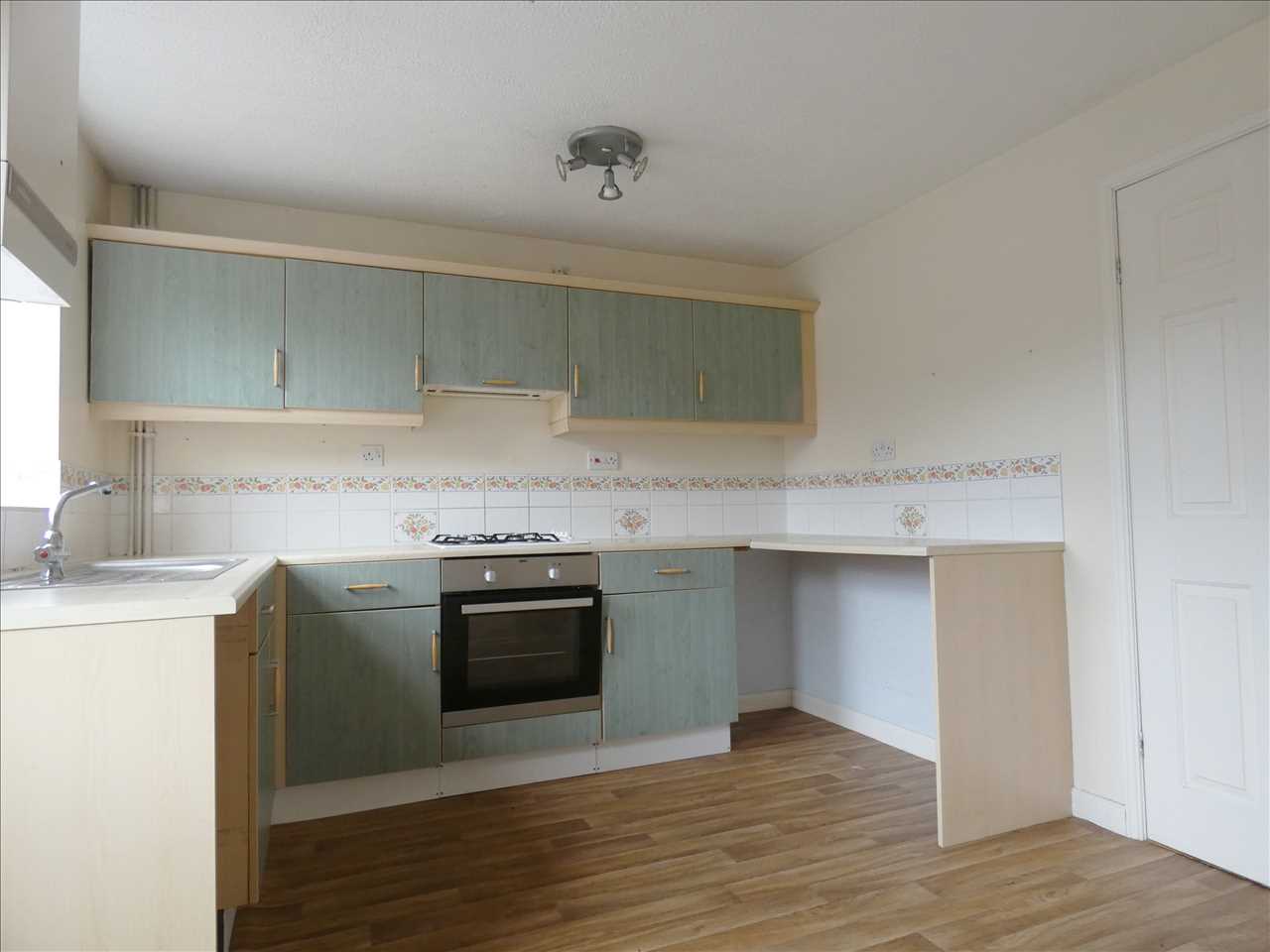 Bluebell Close - Picture 3
