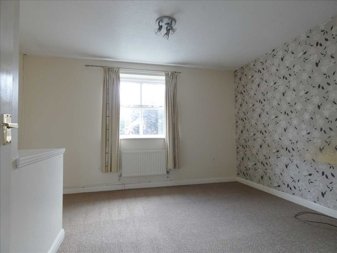 Bluebell Close - Picture 4