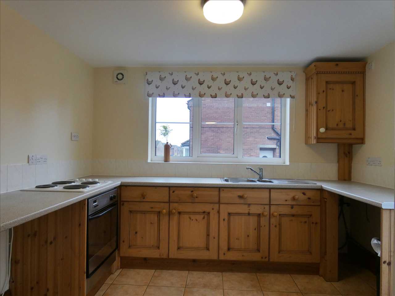 May Cottage - Picture 4