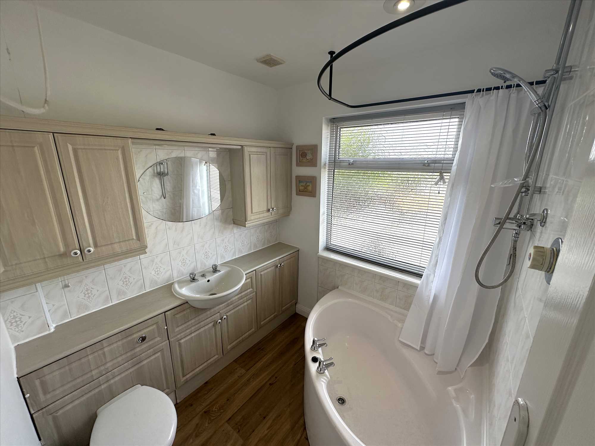 Newland Avenue - Picture 11
