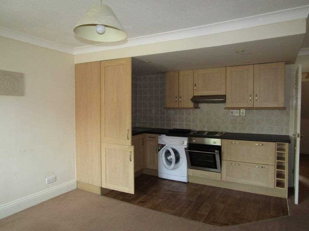 Lambourne Rise - Picture 3