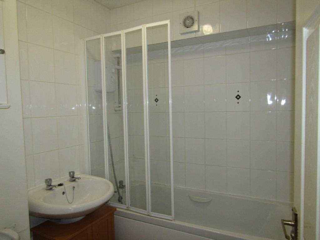 Lambourne Rise - Picture 5