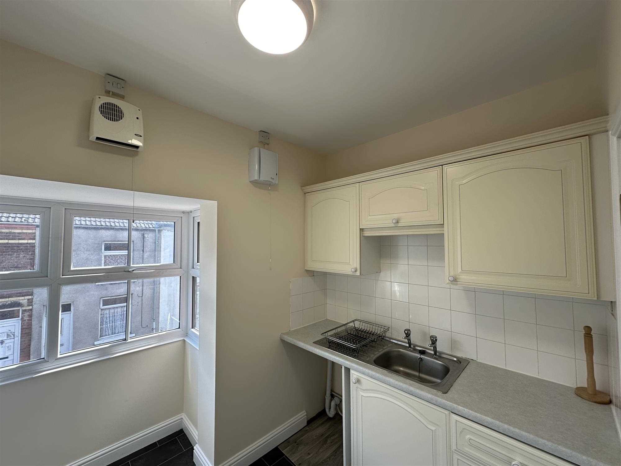 Laneham Street - Picture 4