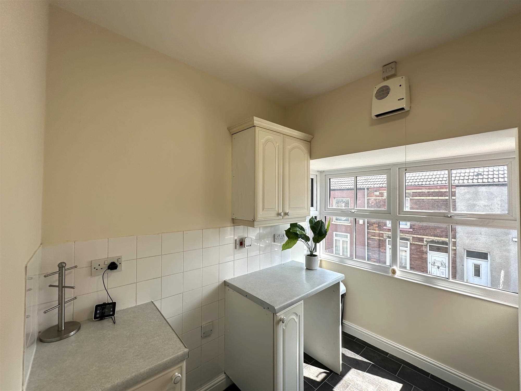 Laneham Street - Picture 5