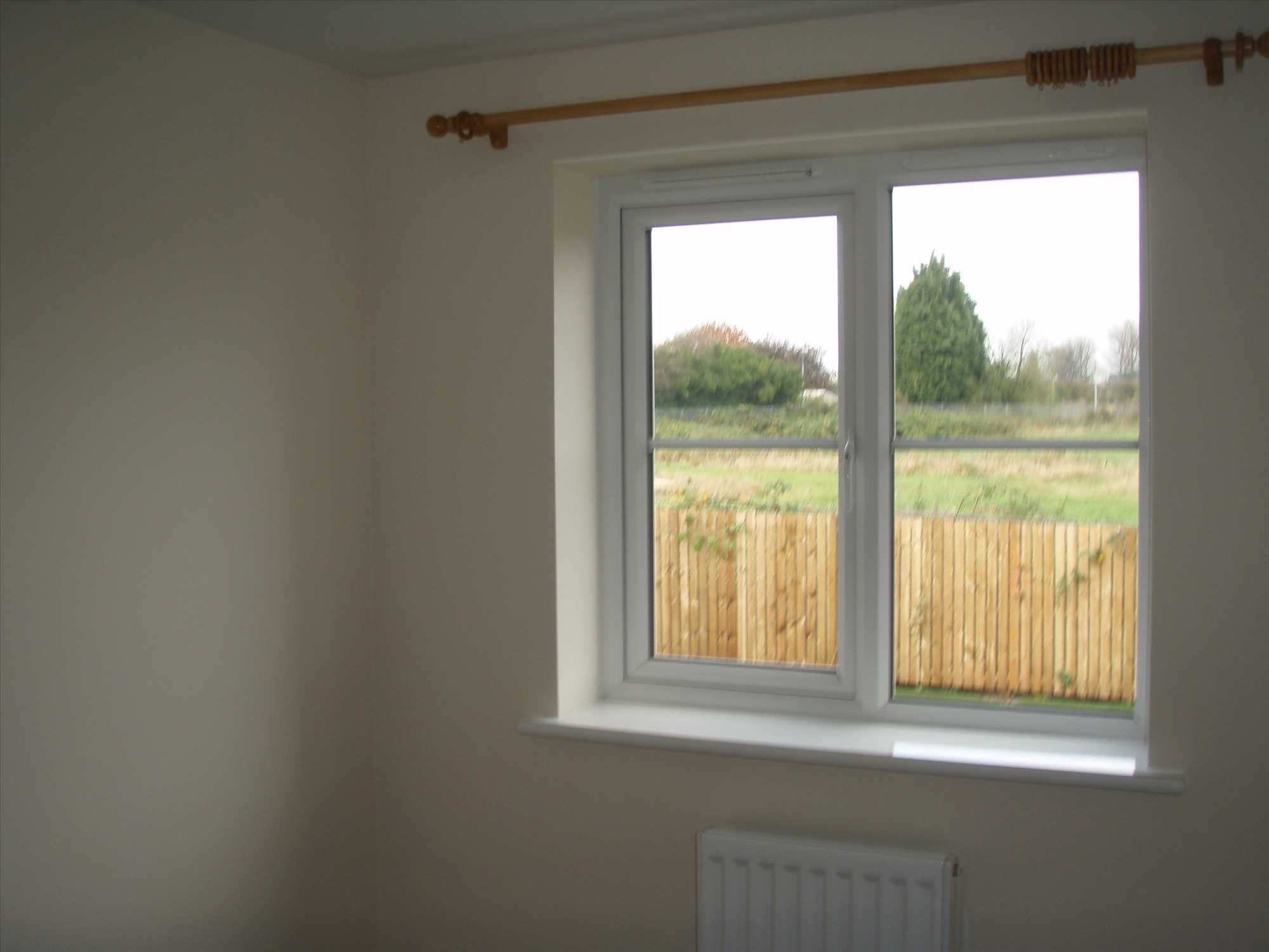 Connaught Road - Picture 6