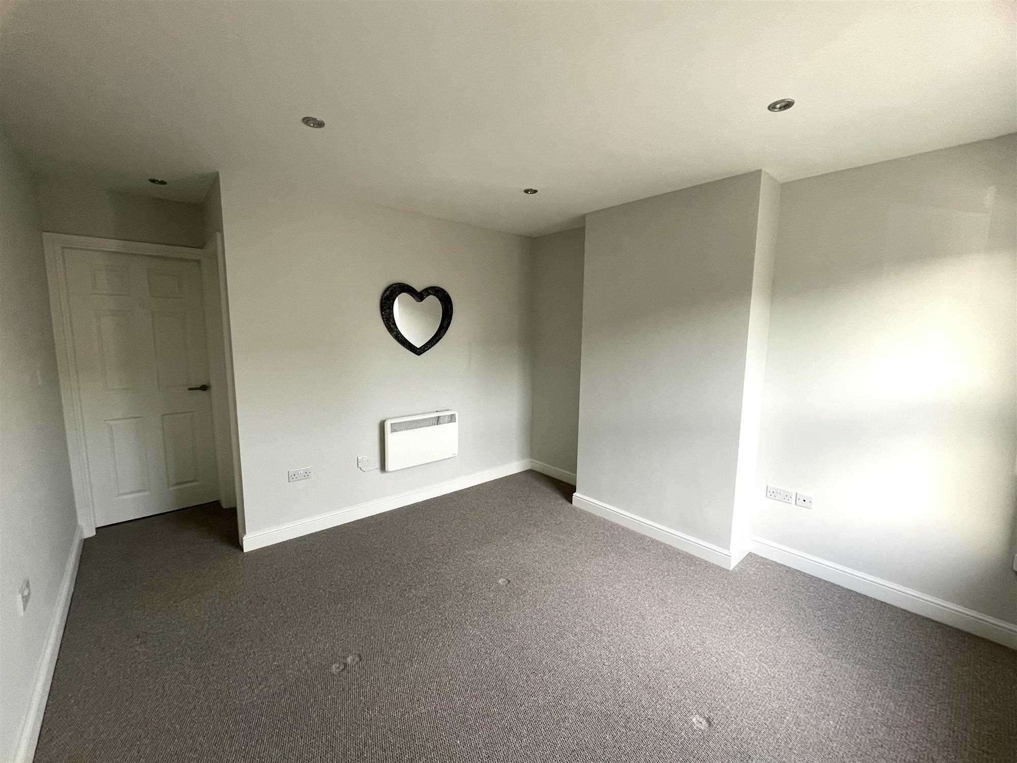 Smithfield Road - Picture 5