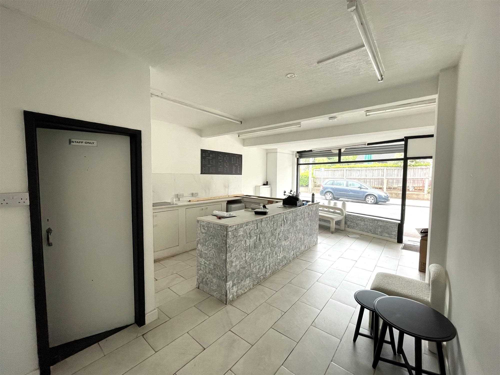 Collum Lane - Picture 3