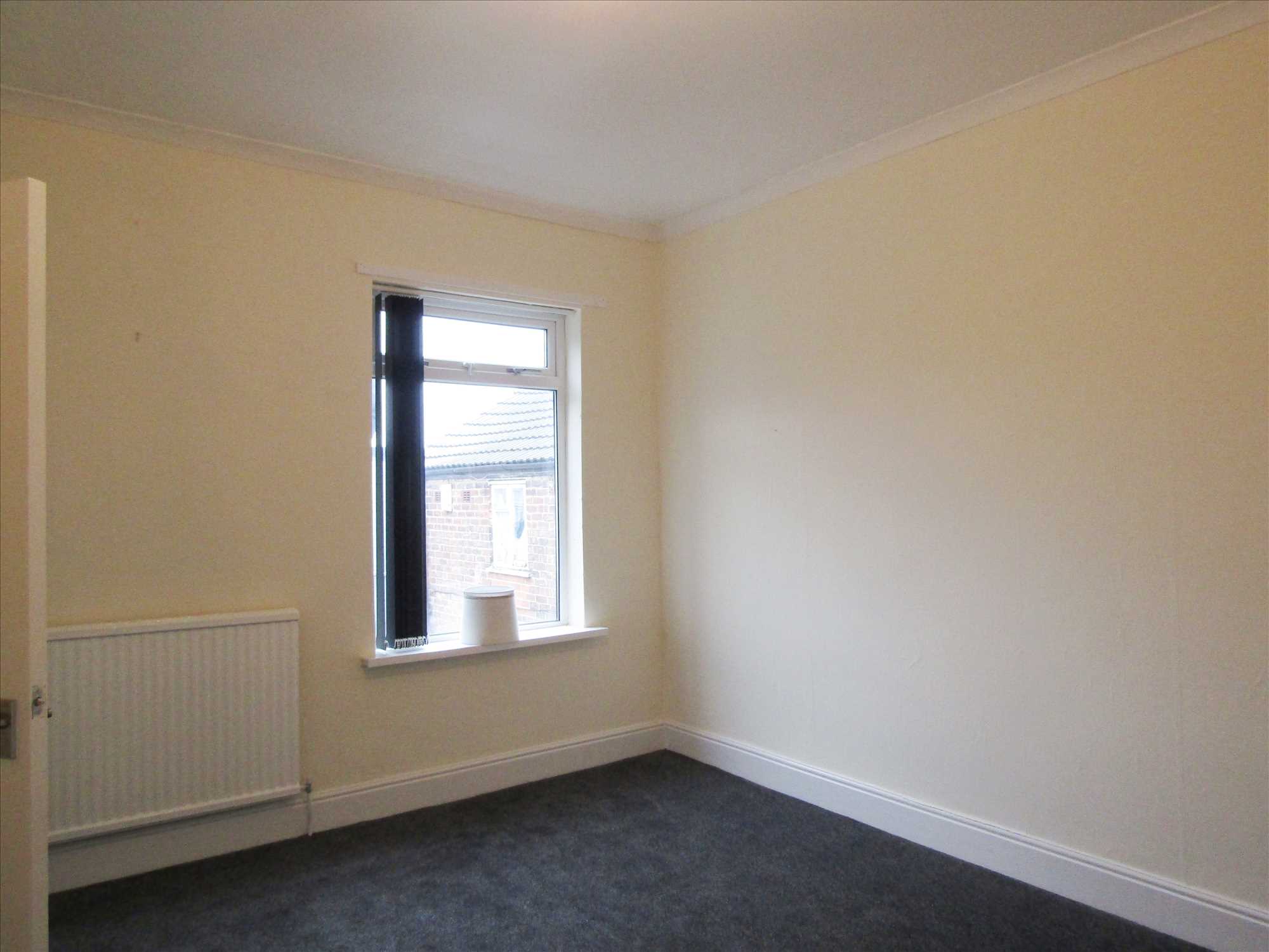 Doncaster Road - Picture 6