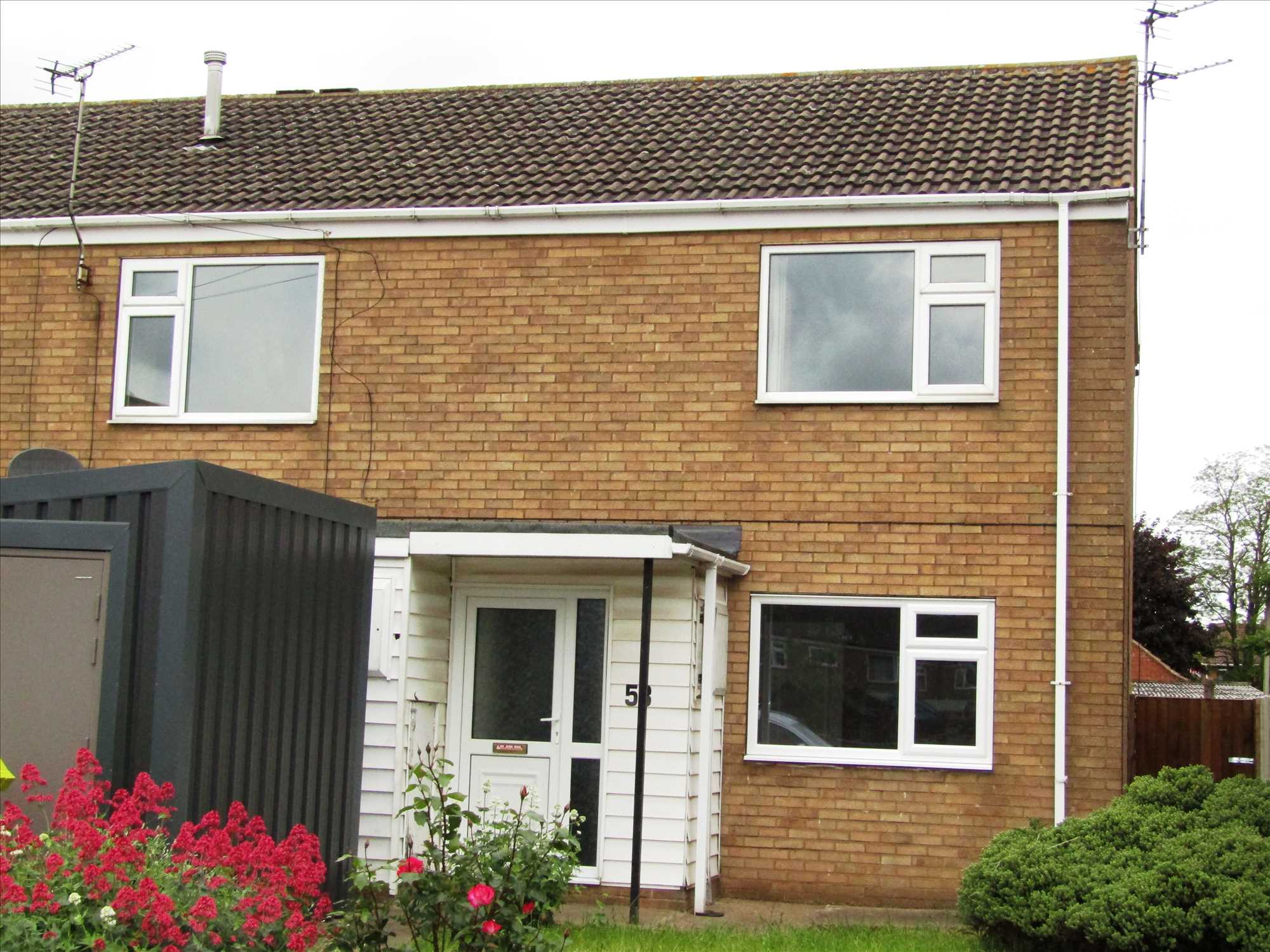 Ancaster Court - Picture 1