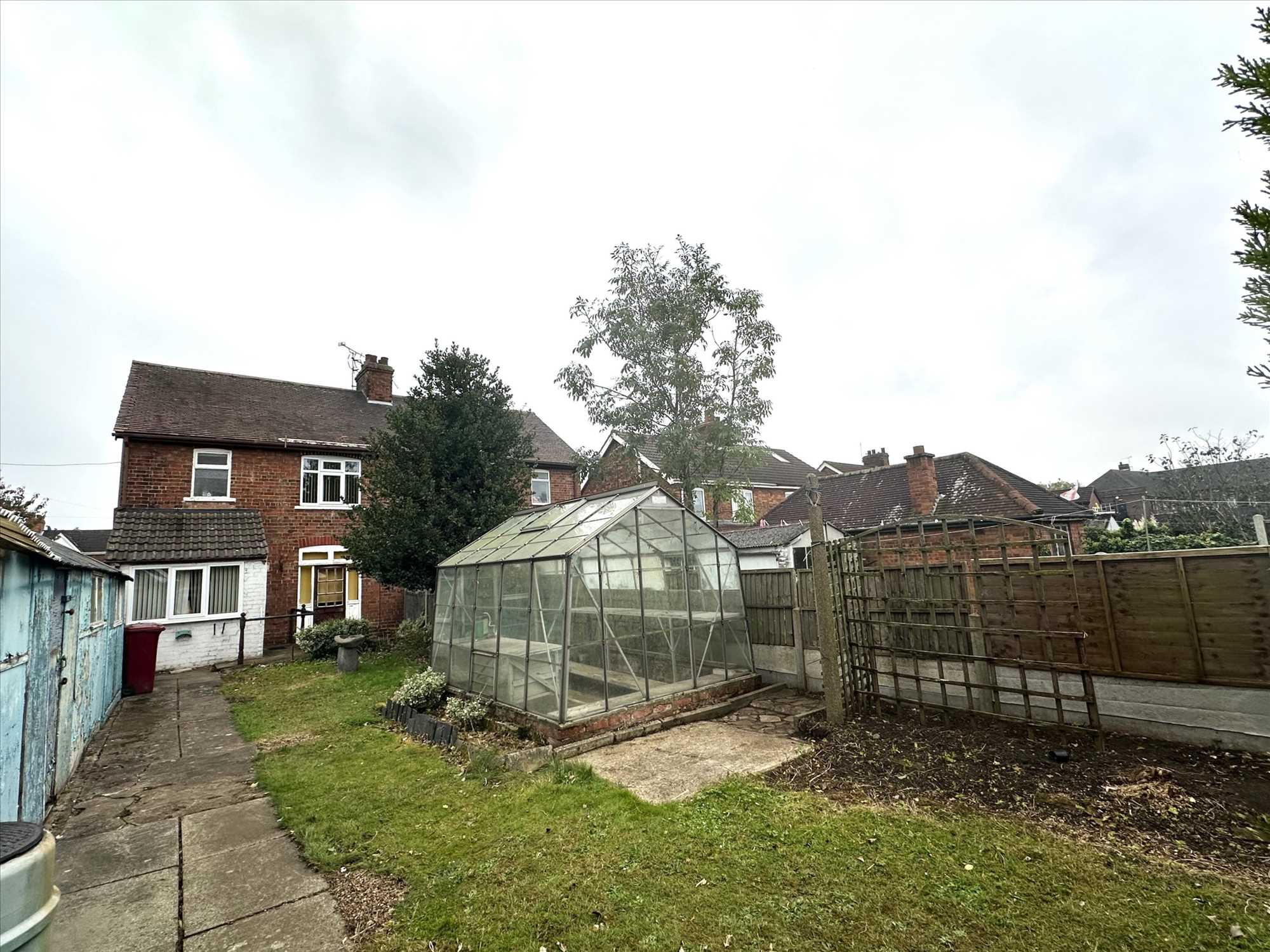 Ashby Road - Picture 12