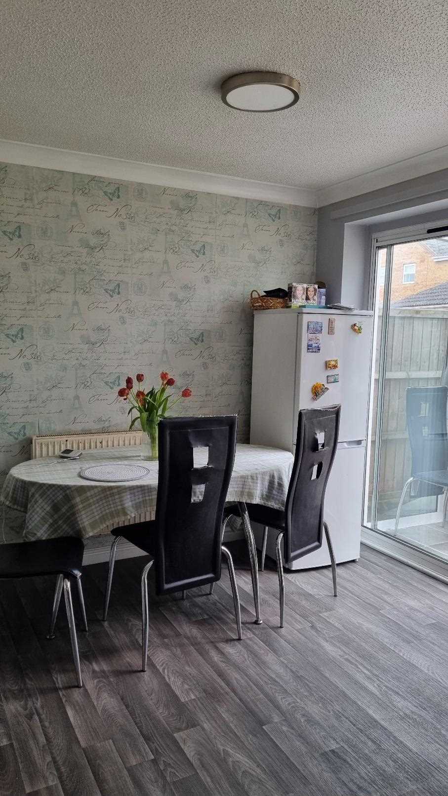 Jesmond Avenue - Picture 4