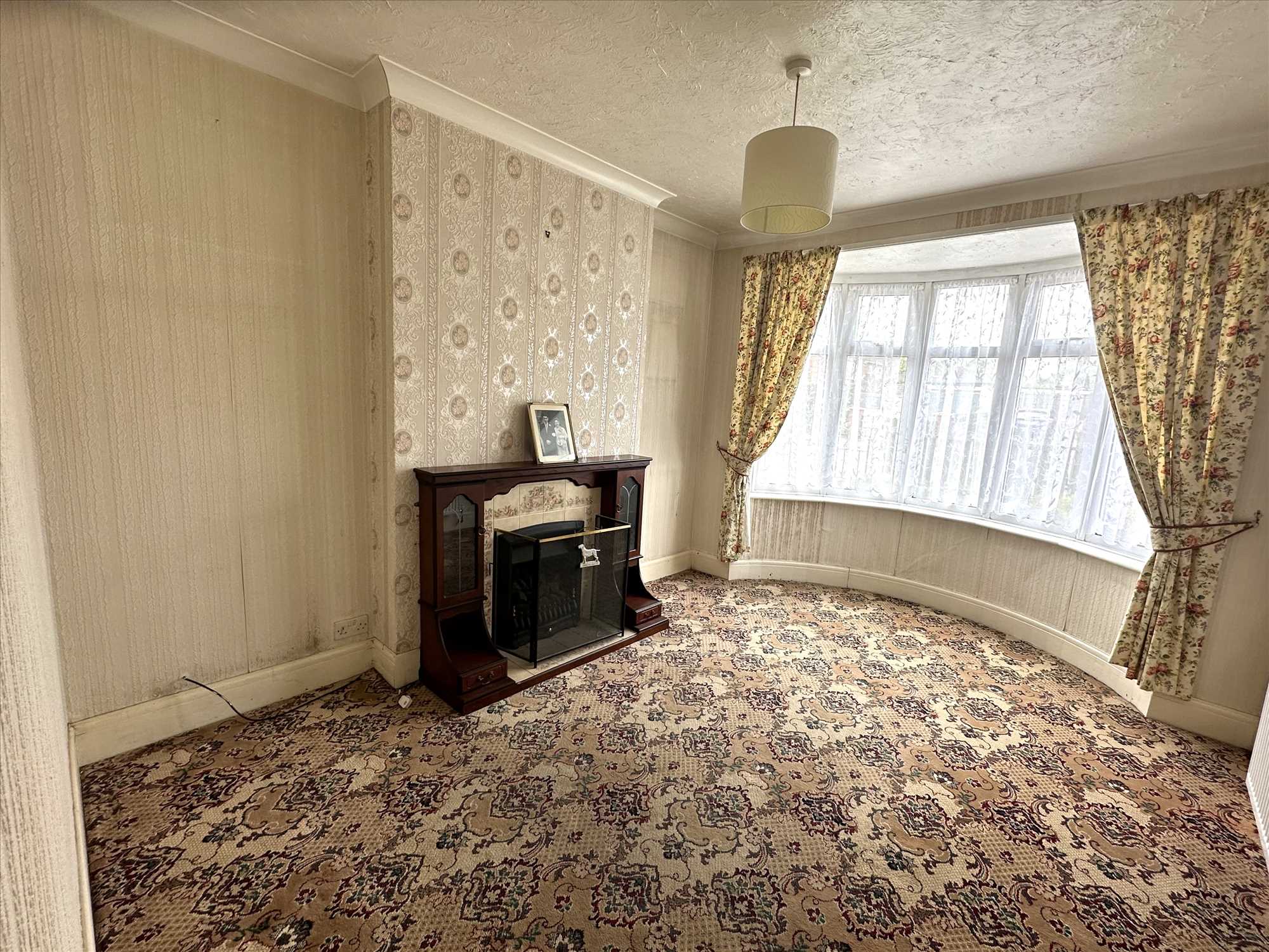 Warley Road - Picture 3