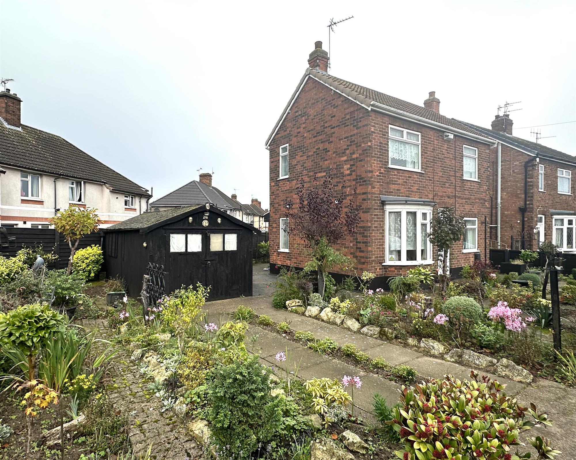 Bushfield Road - Picture 1