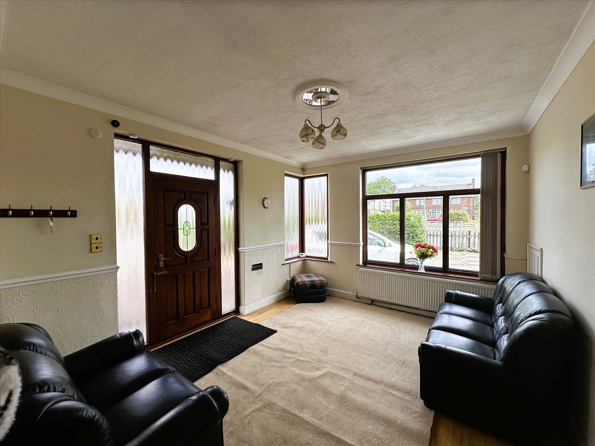 Queensway - Picture 3