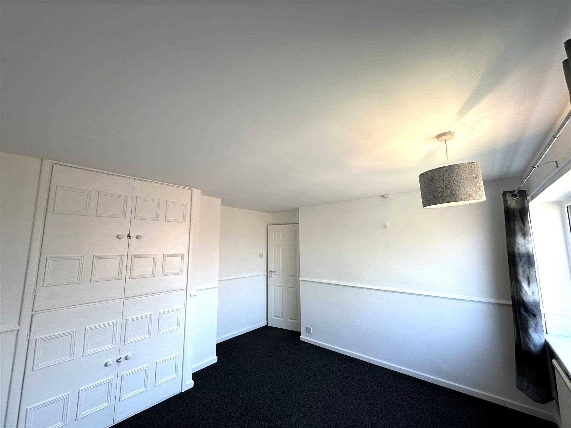 Chapman Avenue - Picture 6