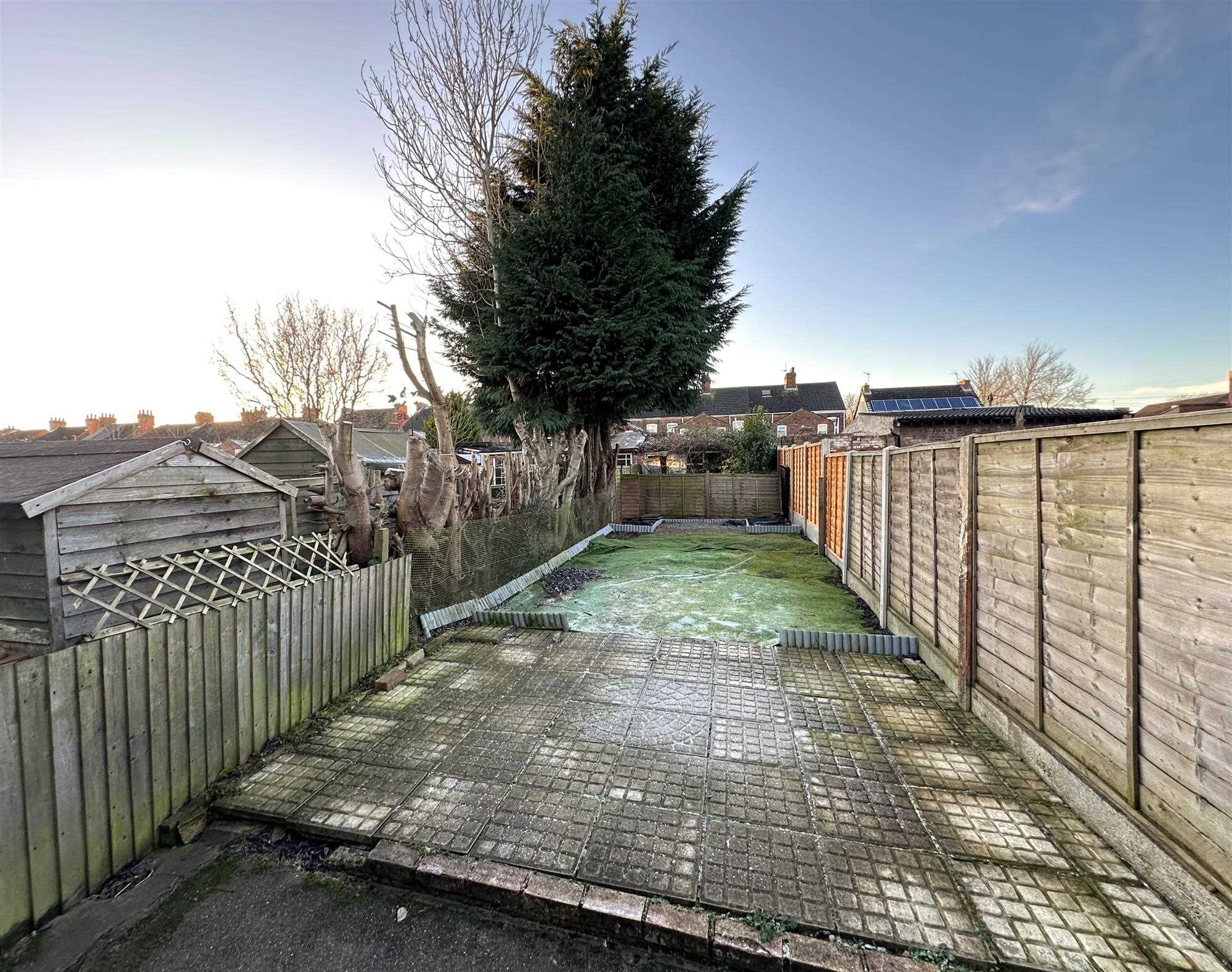 Alexandra Road - Picture 10