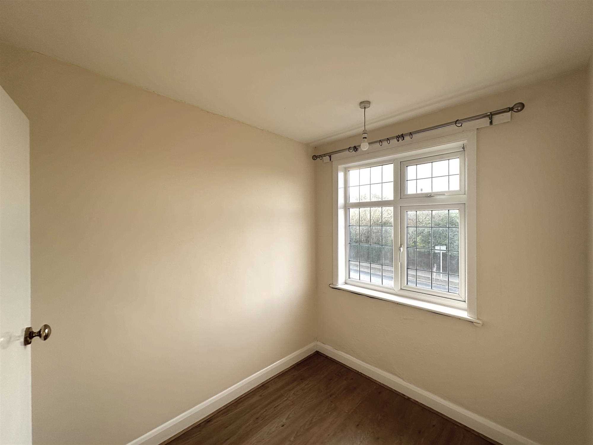 Glover Road - Picture 10