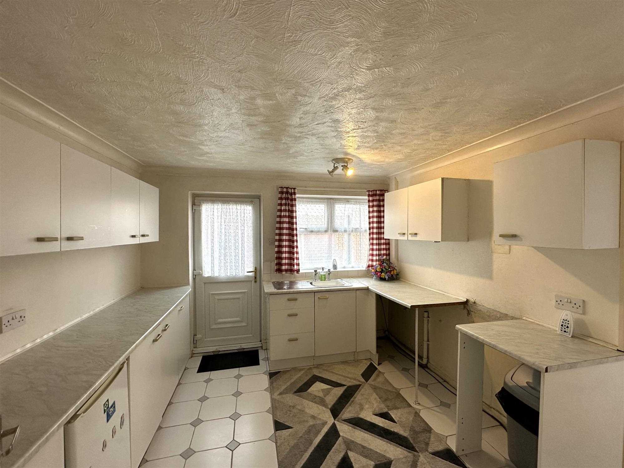 Coventry Close - Picture 5