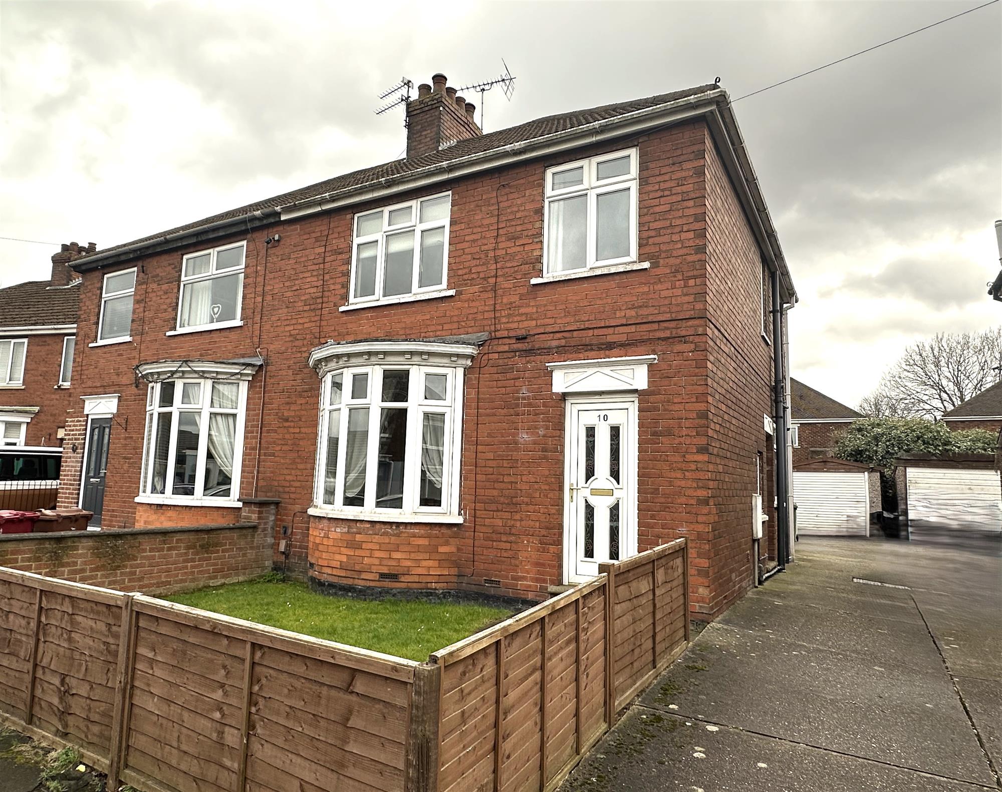 Shirley Crescent - Picture 1