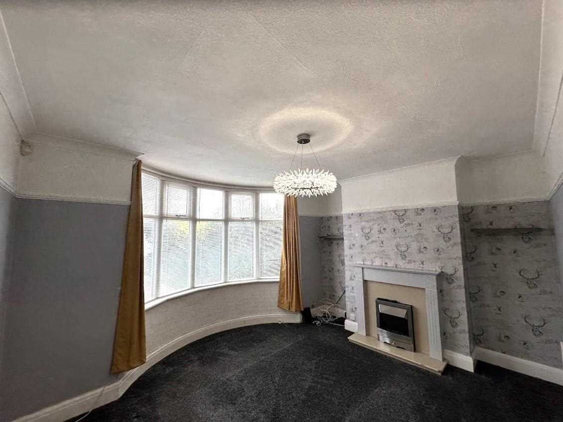 Burringham Road - Picture 4