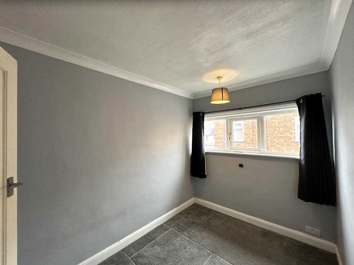 Burringham Road - Picture 13