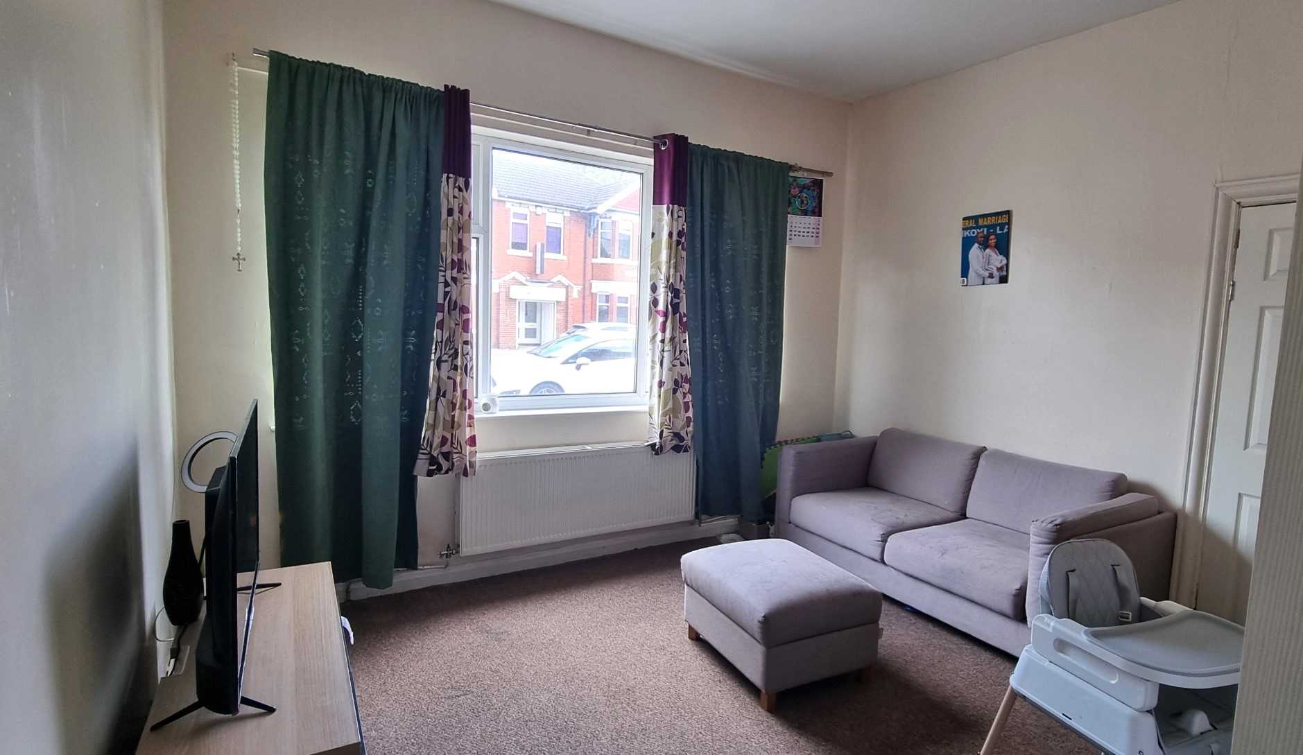 Doncaster Road - Picture 5