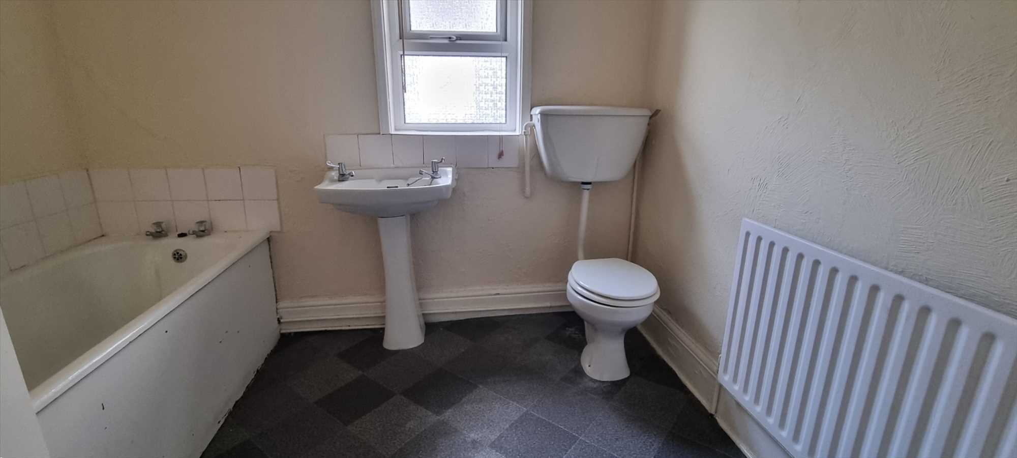 Doncaster Road - Picture 14