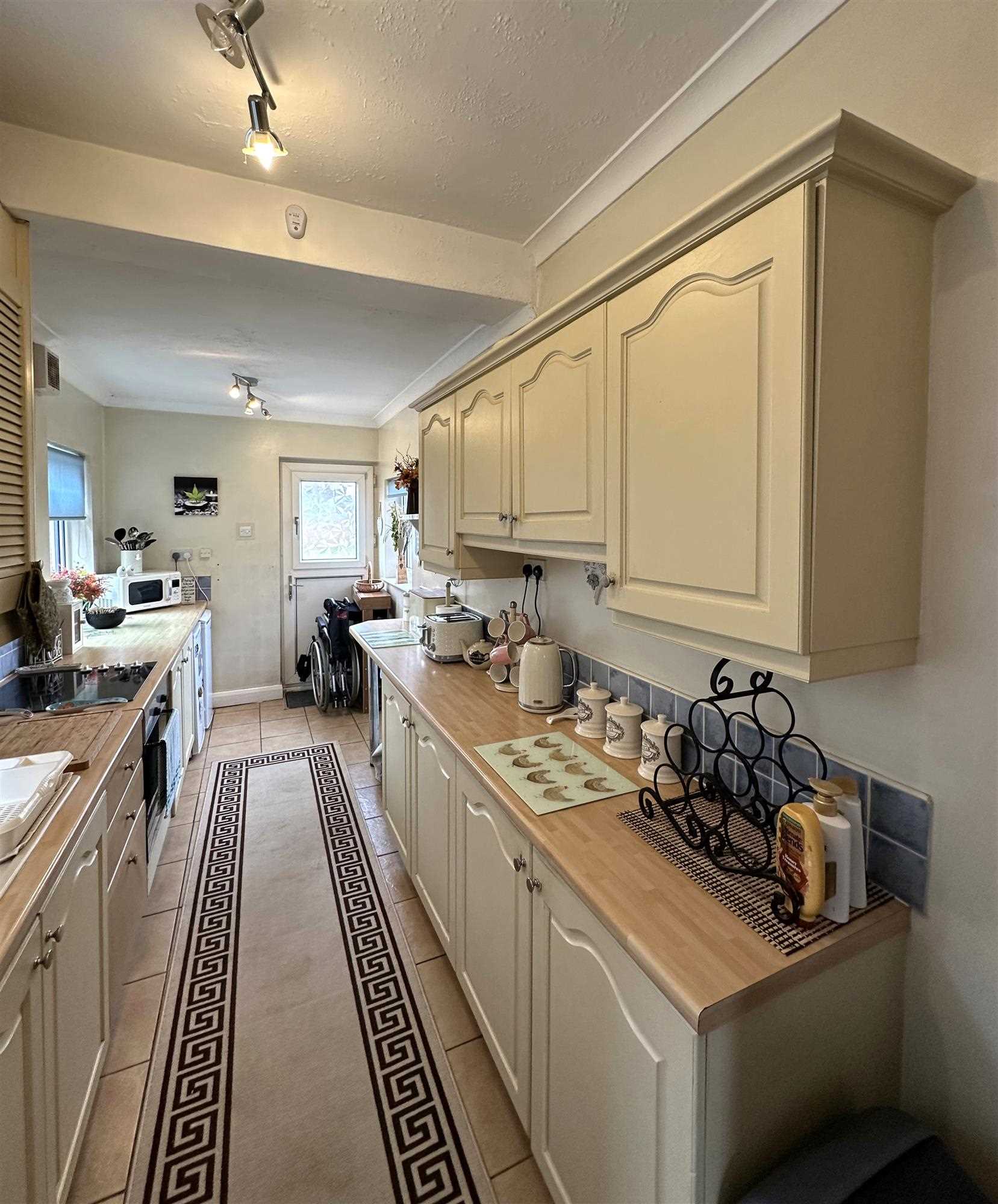 Stockshill Road - Picture 6