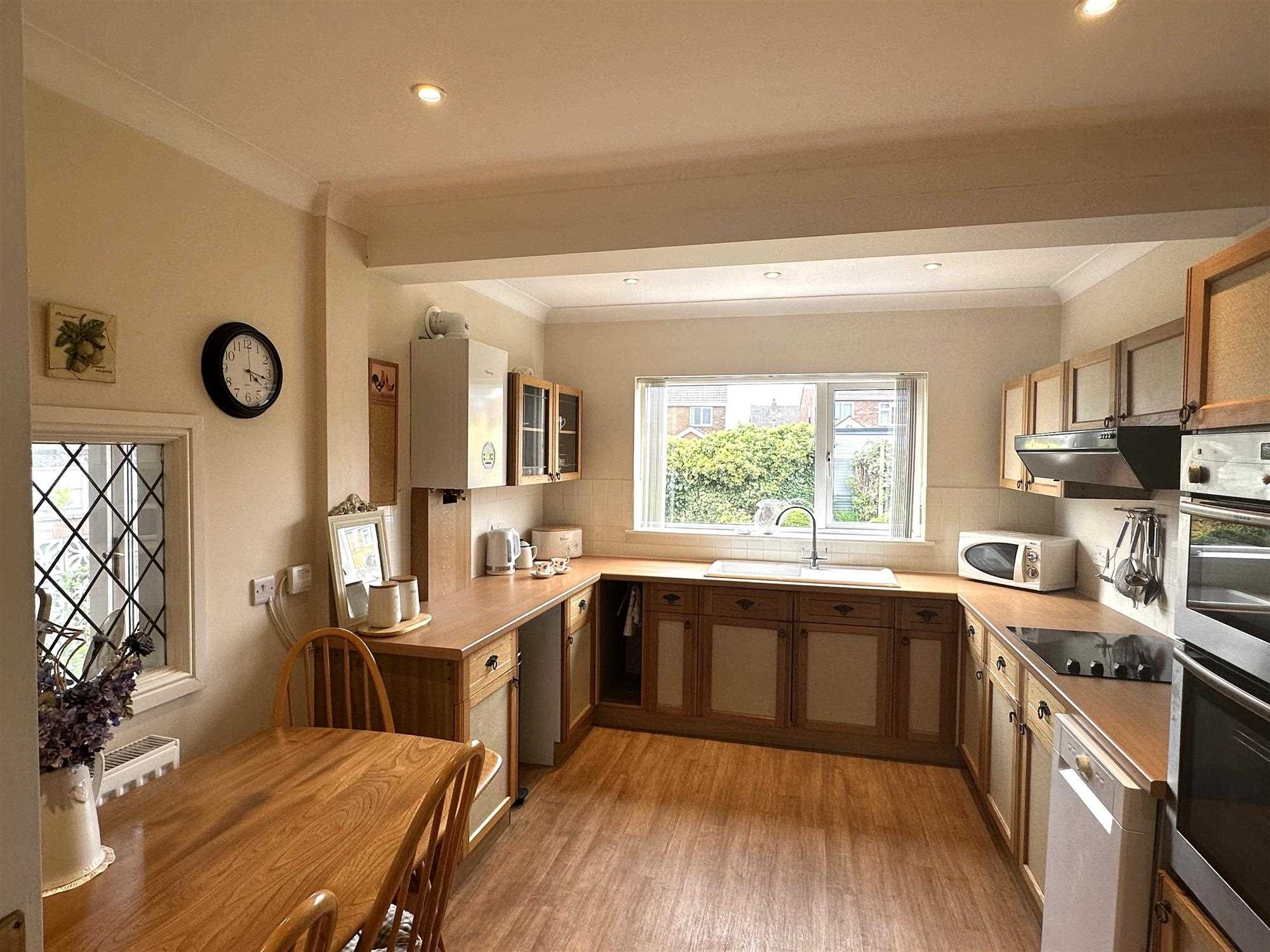 Messingham Road - Picture 6
