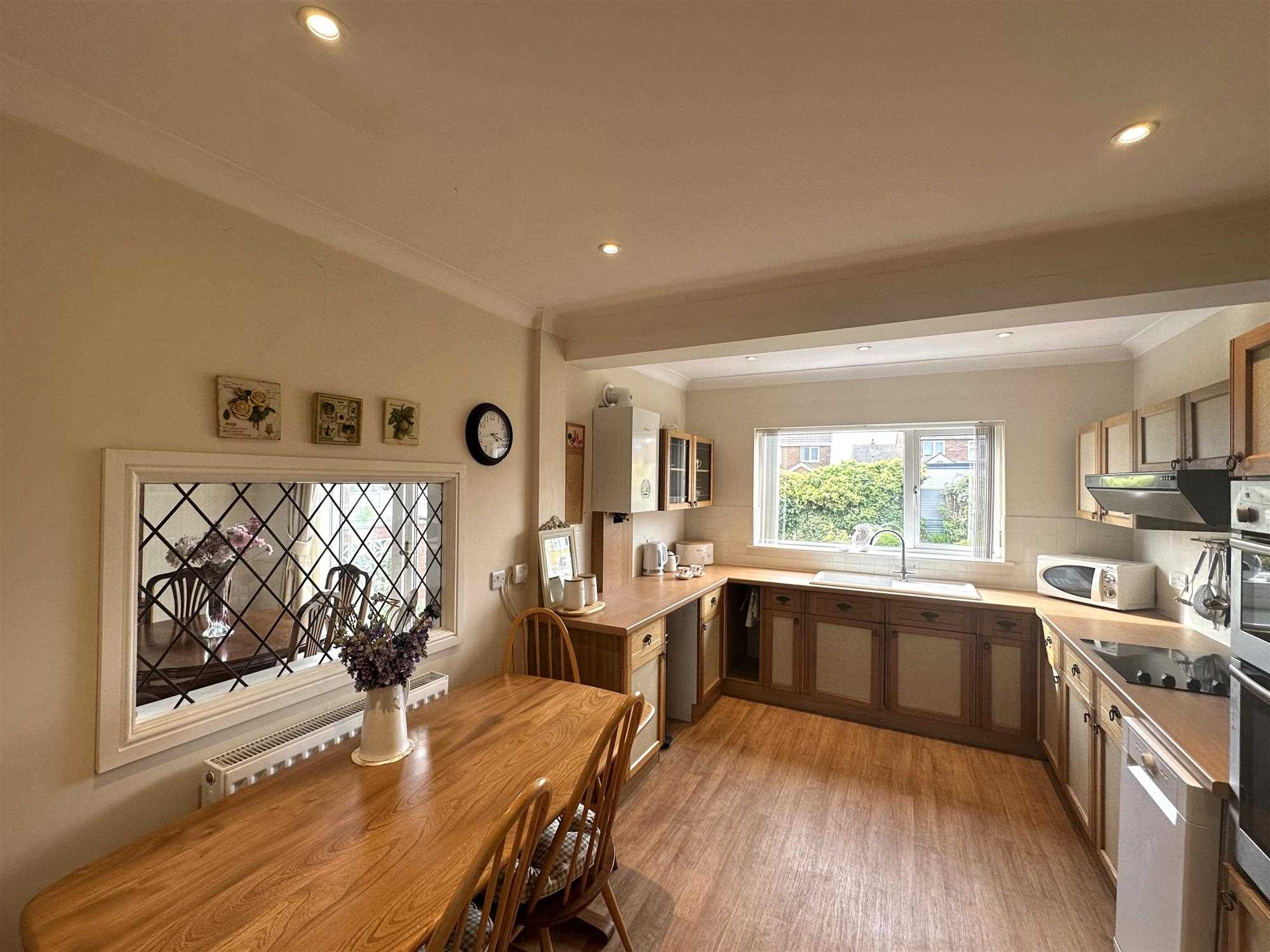 Messingham Road - Picture 7