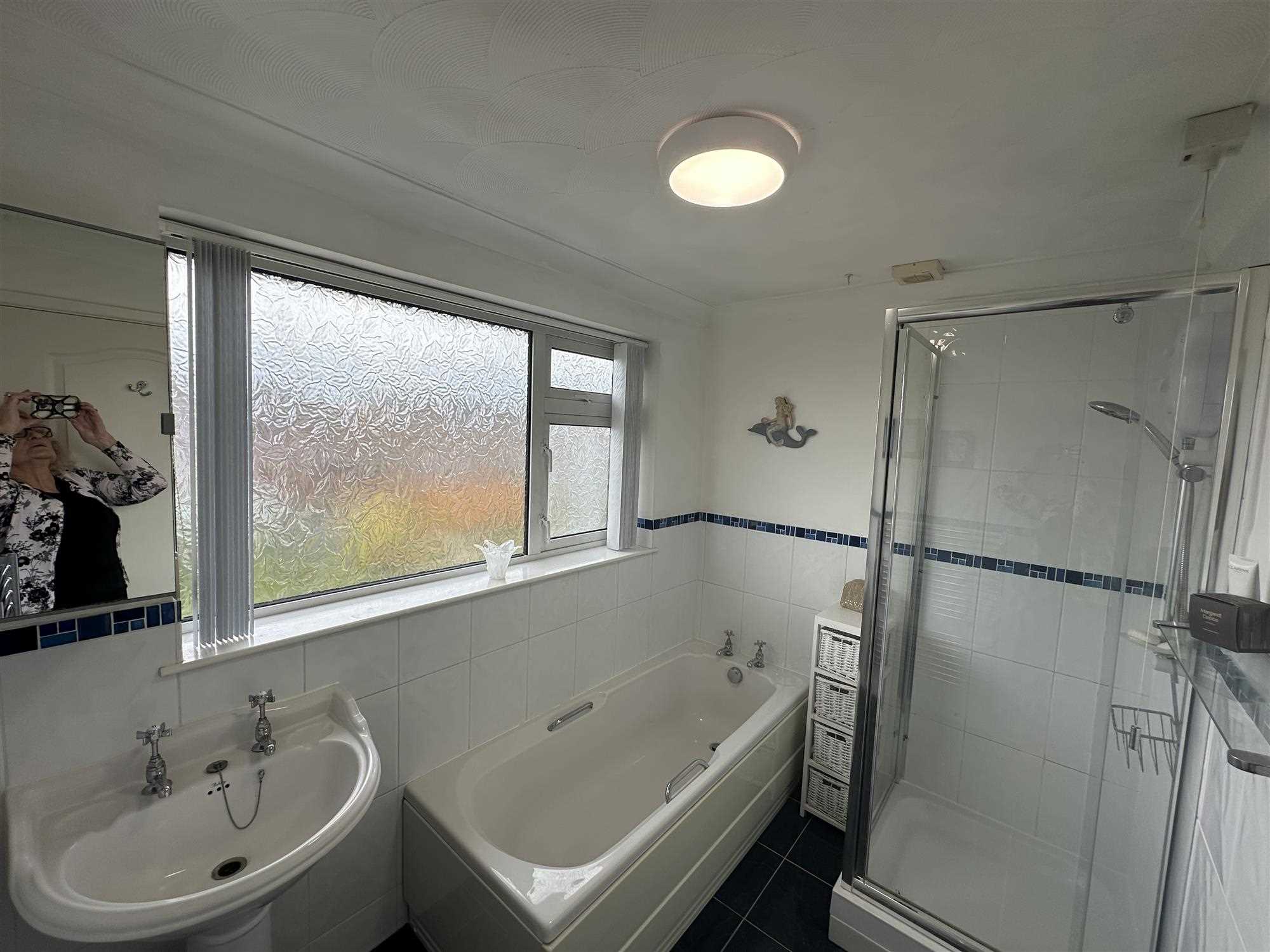 Messingham Road - Picture 12