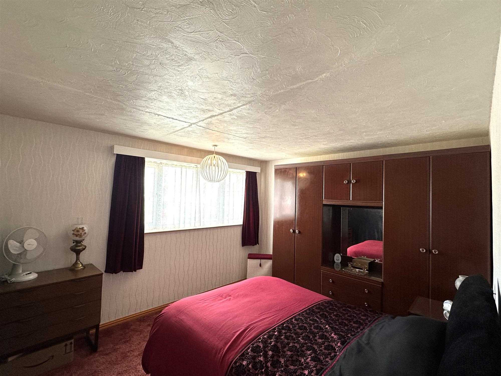 Byfield Road - Picture 8