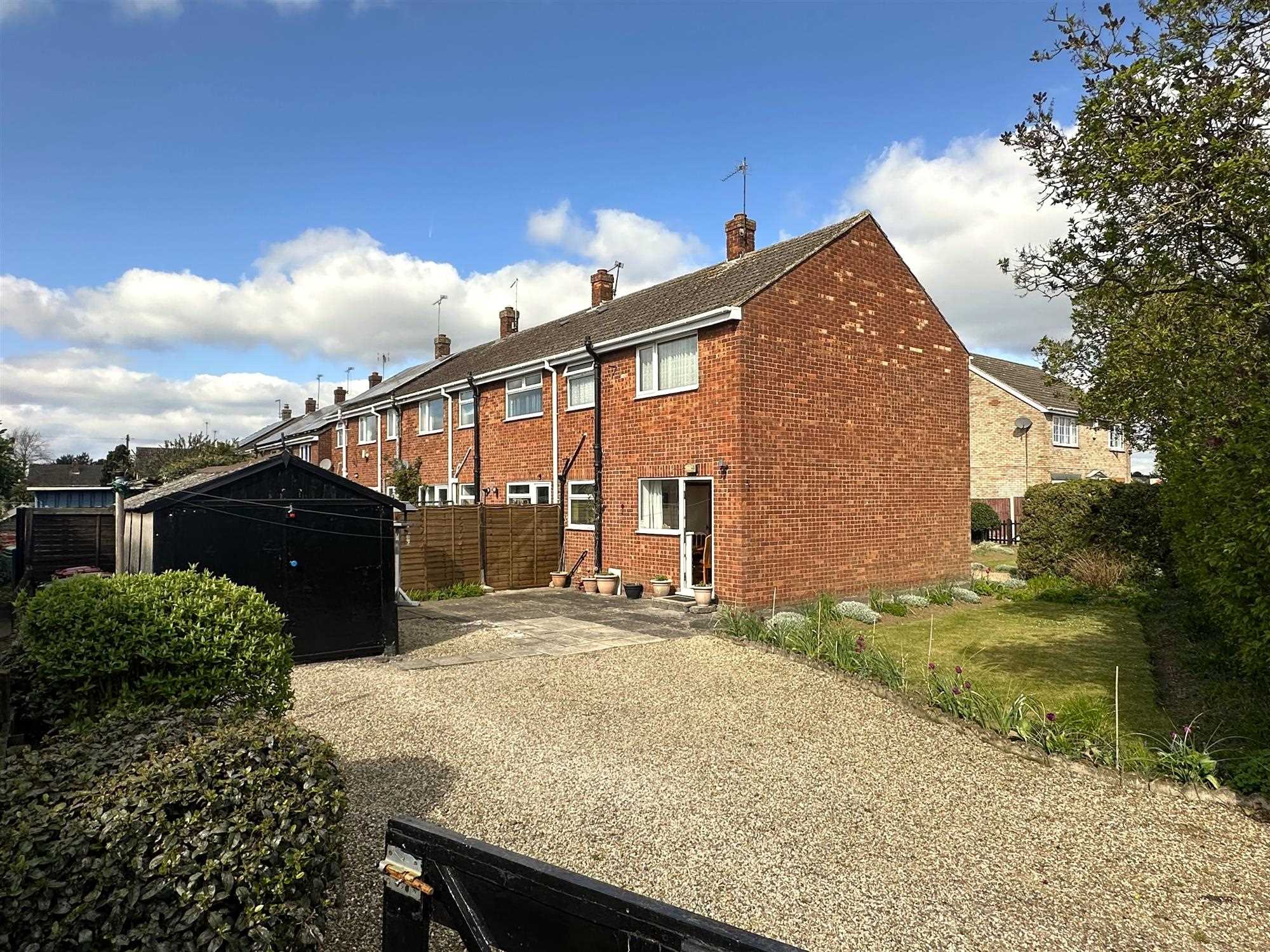 Byfield Road - Picture 13