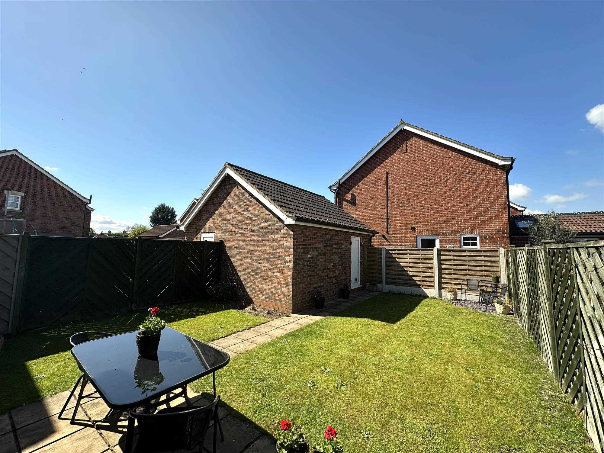 Glebe Road - Picture 18