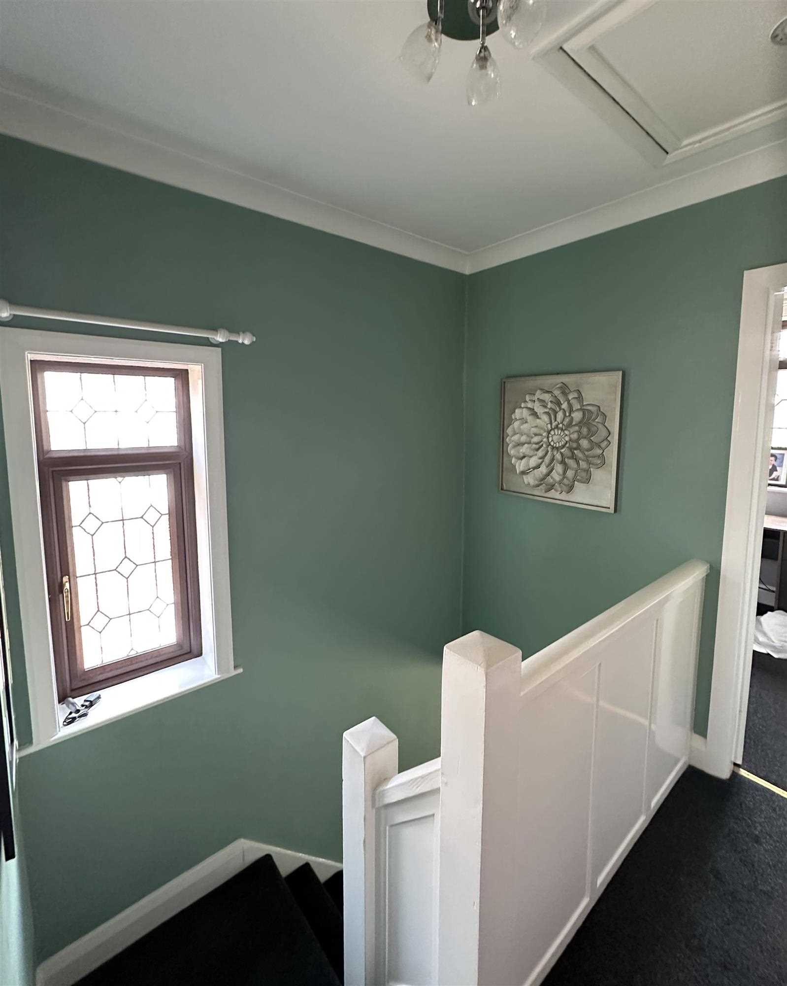 Peveril Avenue - Picture 9