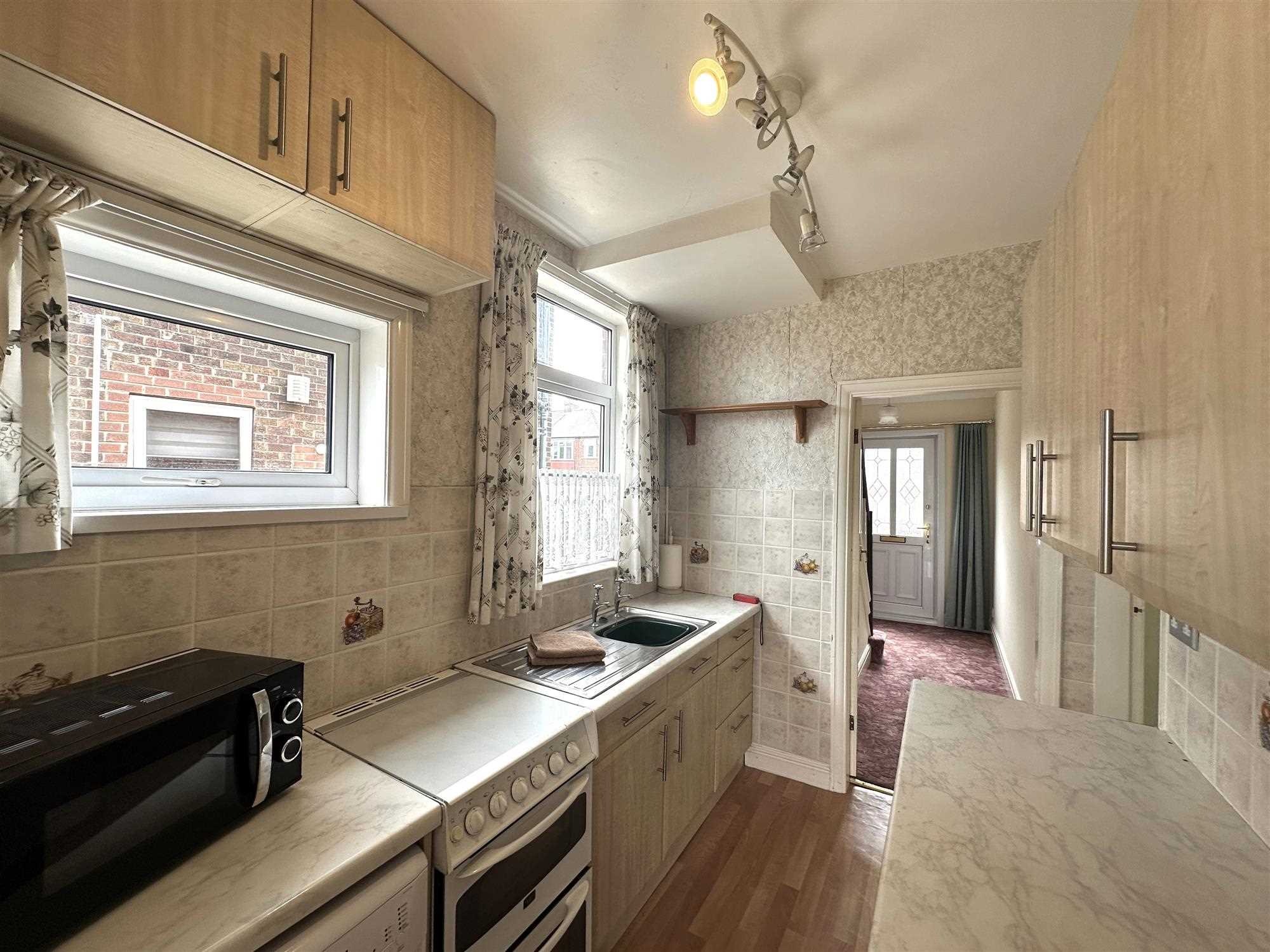 Peveril Avenue - Picture 6