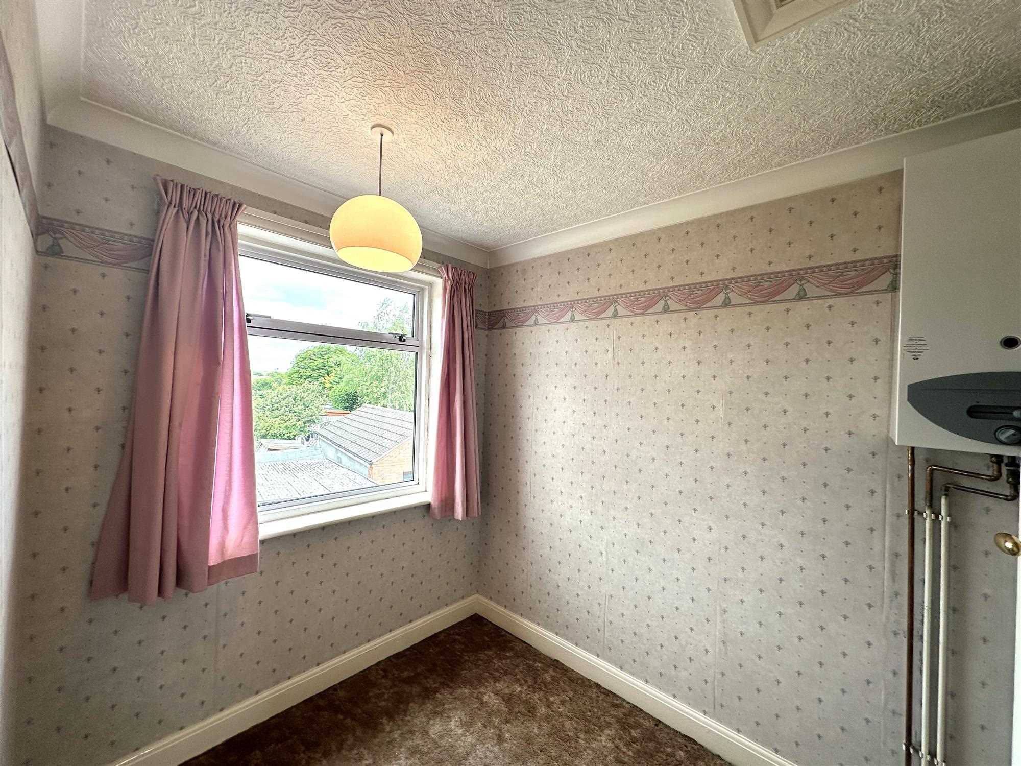 Peveril Avenue - Picture 13