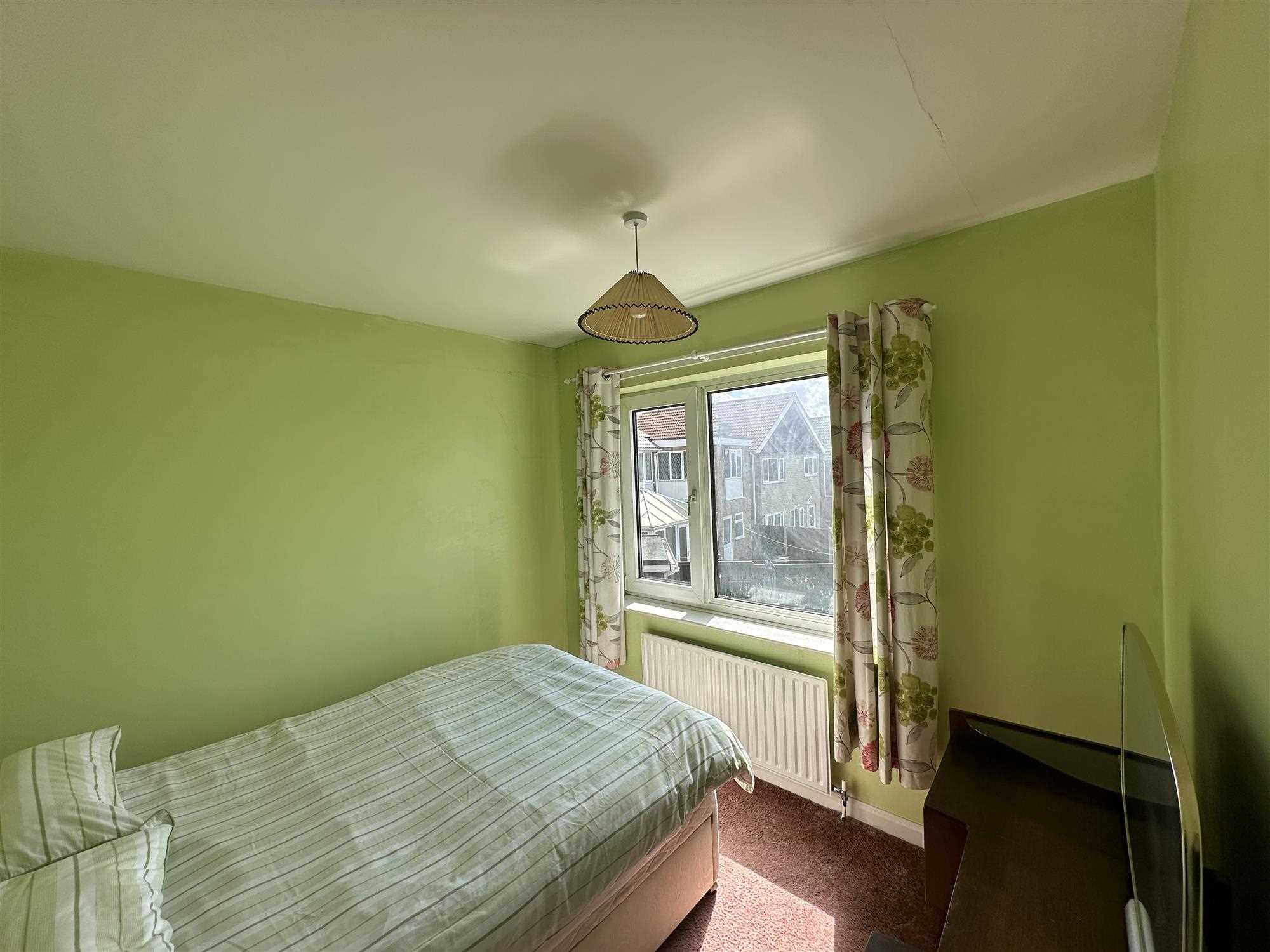 Windsor Crescent - Picture 9