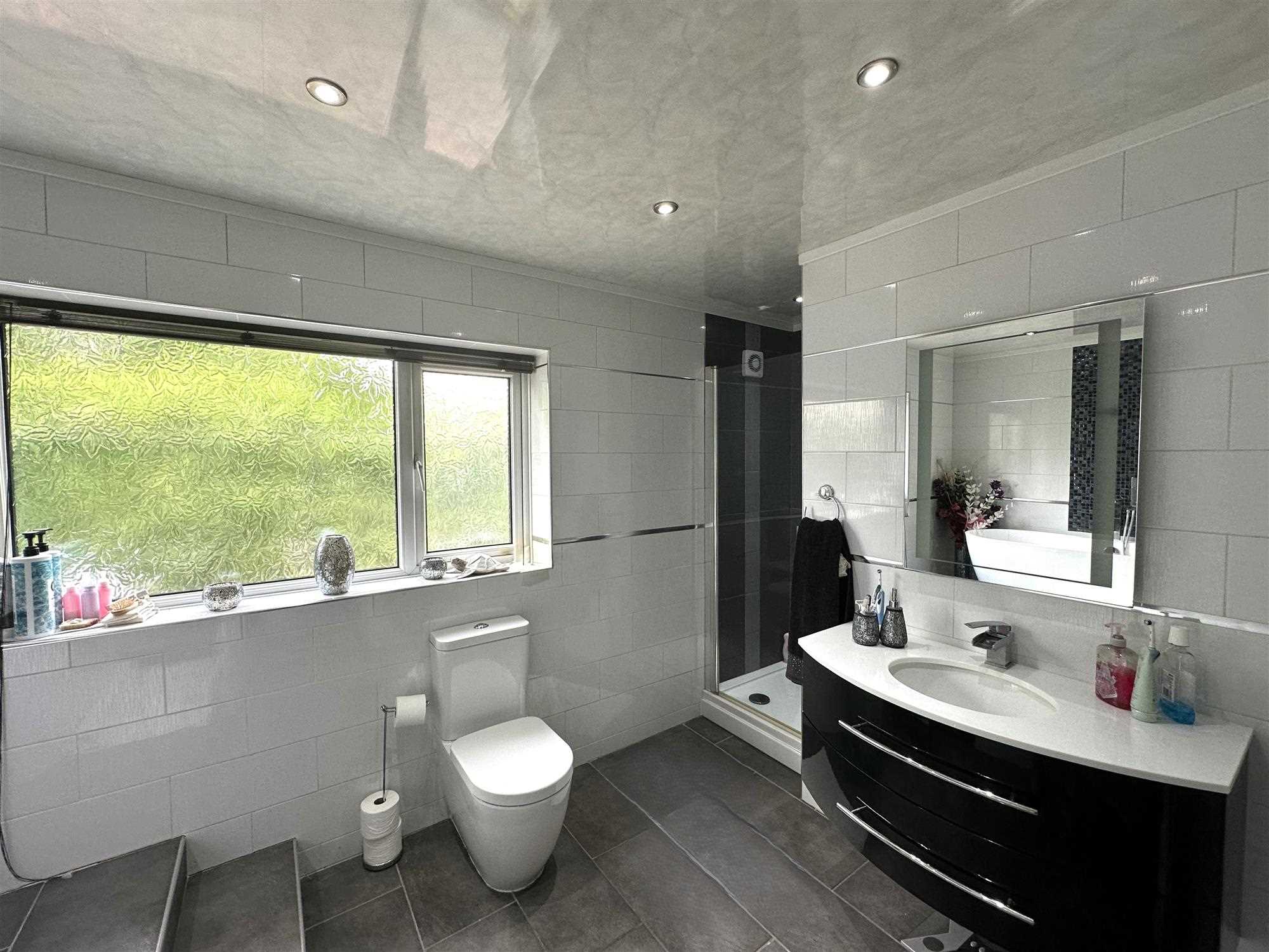 Bottesford Road - Picture 12