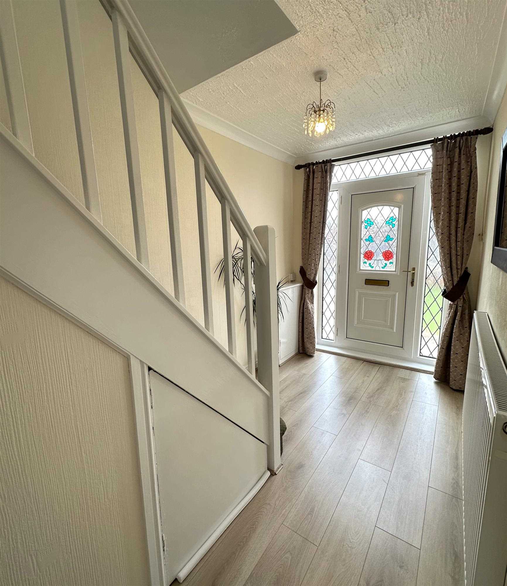 Airedale Road - Picture 3
