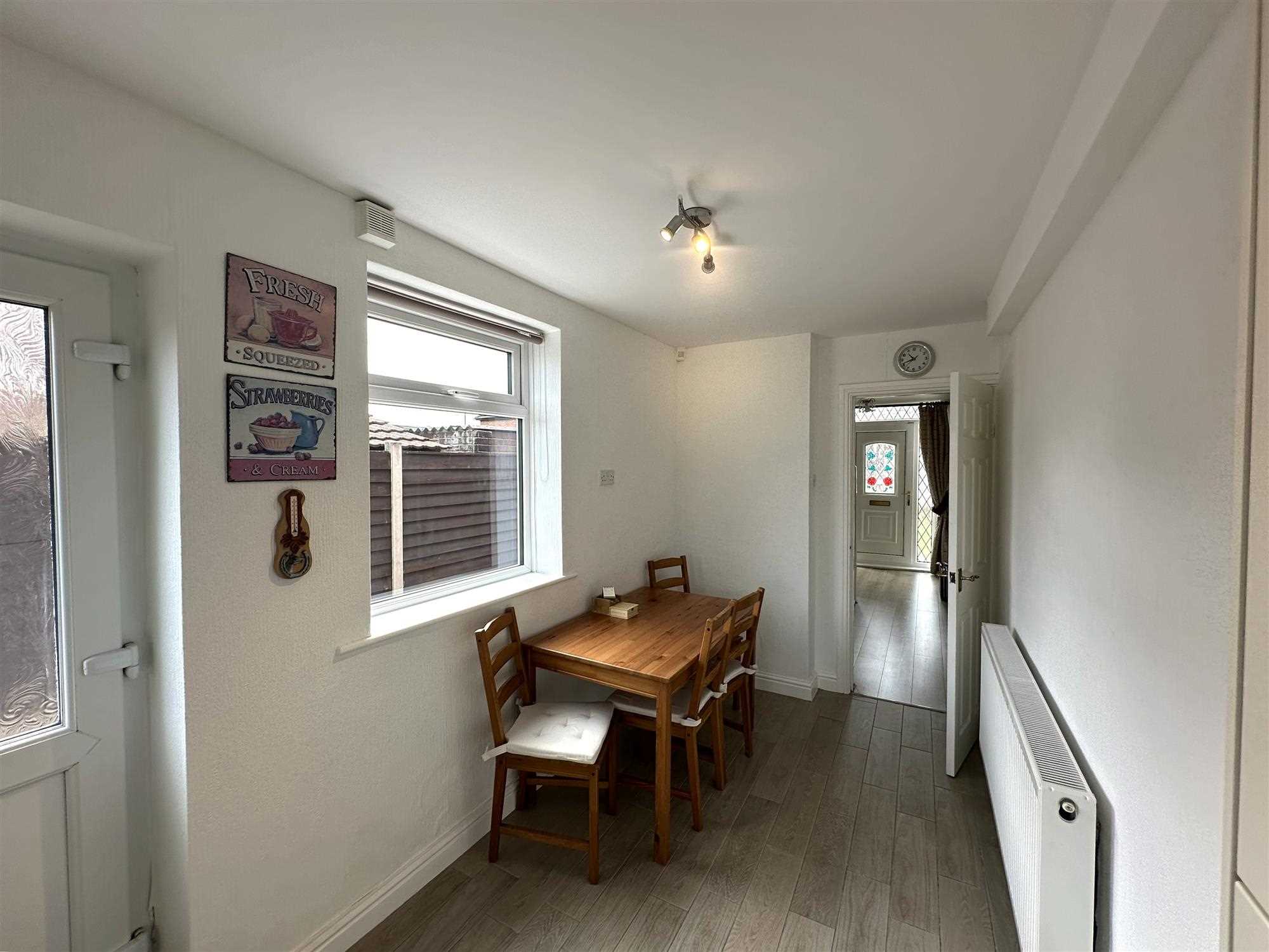 Airedale Road - Picture 6
