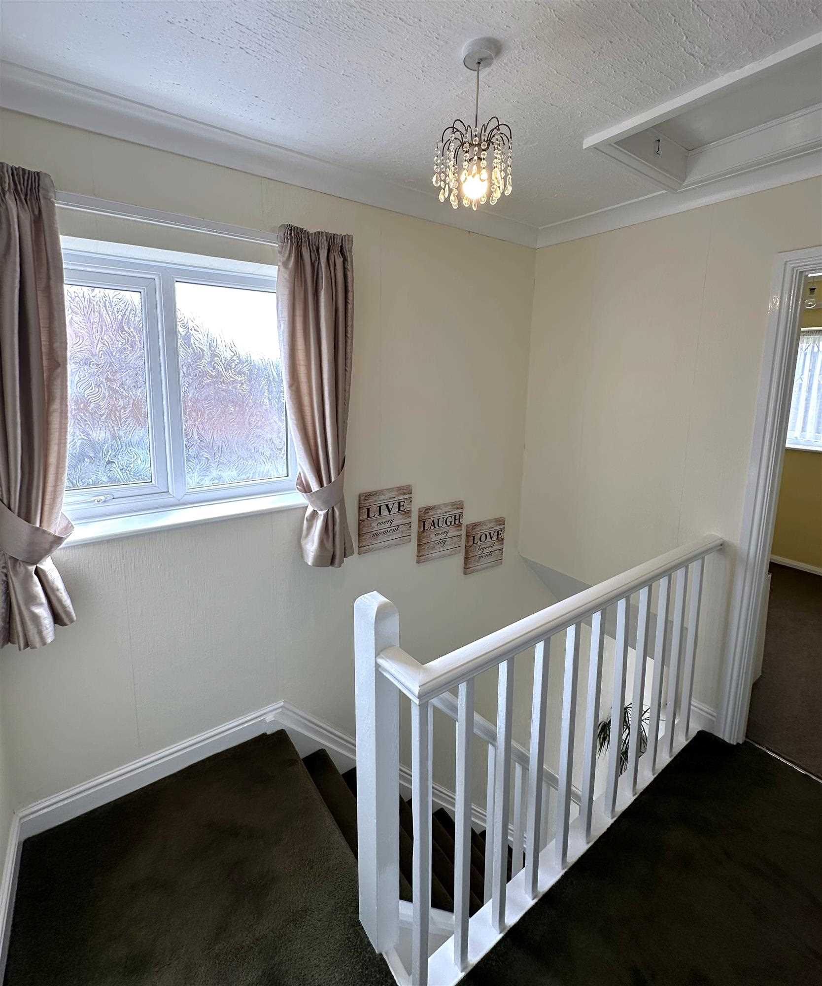 Airedale Road - Picture 10