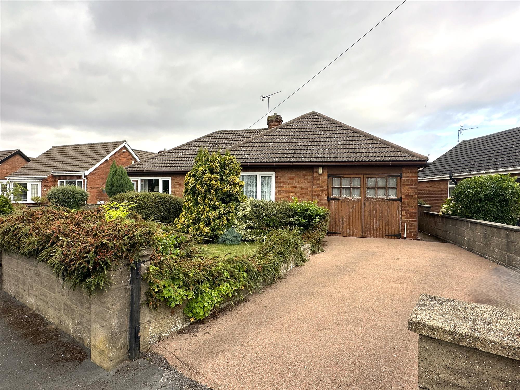 Poole Drive - Picture 1