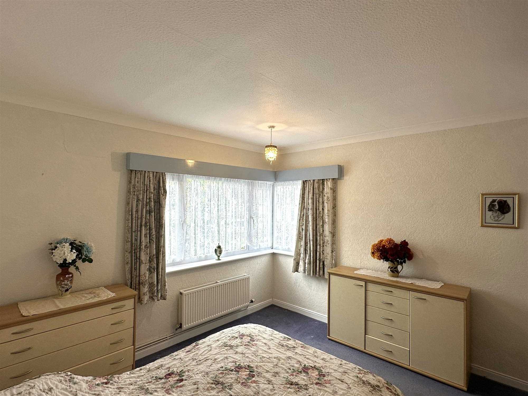 Poole Drive - Picture 10