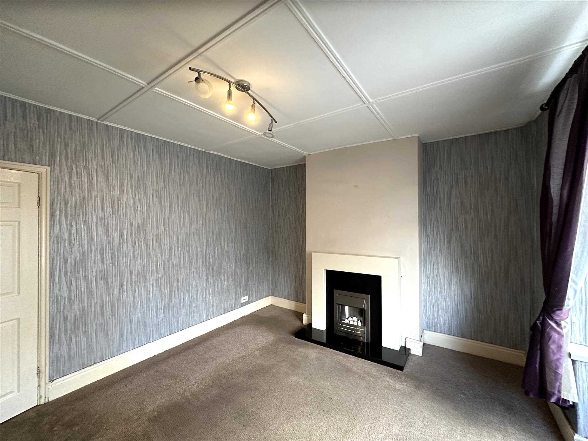 Comforts Avenue - Picture 2