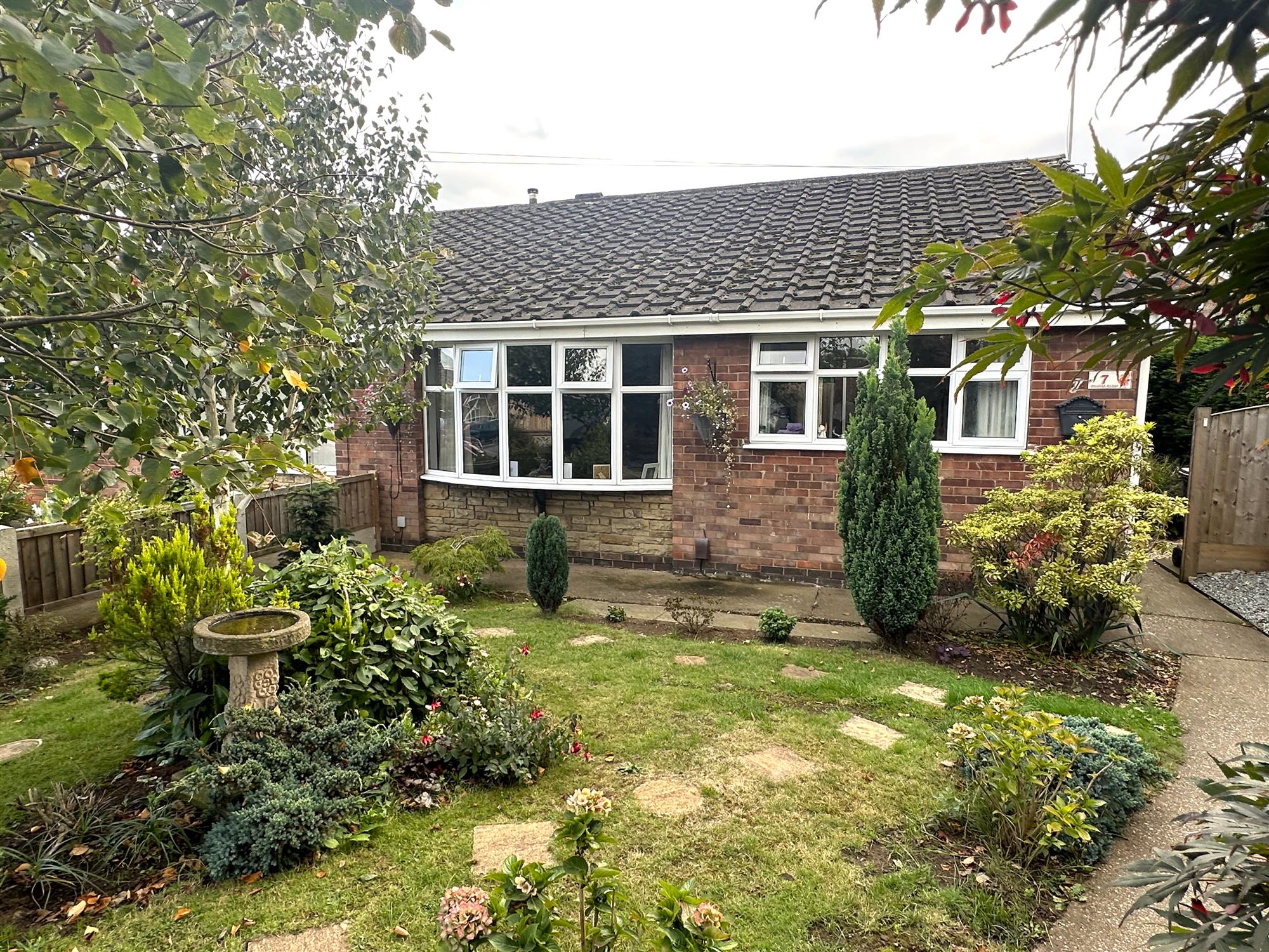Oundle Close - Picture 1